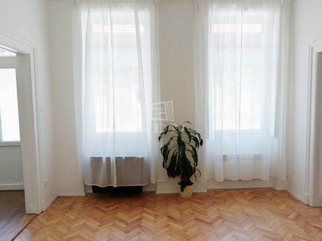 Eladó téglalakás, Budapesten, VIII. kerületben 64.8 M Ft