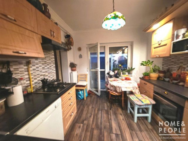 Eladó családi ház, Deszken 73.99 M Ft, 2+1 szobás
