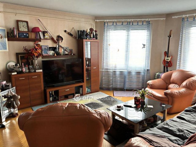 Eladó panellakás, Budapesten, IV. kerületben 99.8 M Ft, 4 szobás