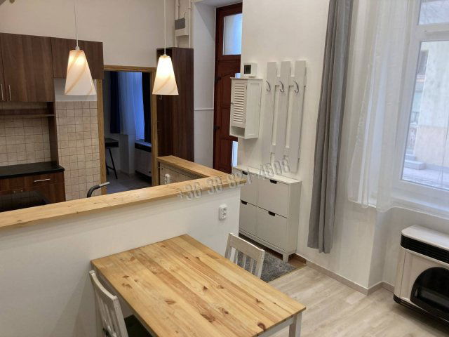 Eladó téglalakás, Budapesten, XIV. kerületben 55.9 M Ft