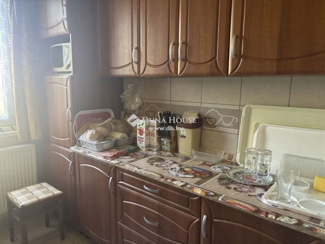 Eladó sorház, Veszprémben 77.9 M Ft, 2+2 szobás