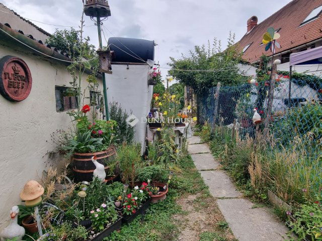 Eladó családi ház, Keszthelyen 74 M Ft, 3 szobás
