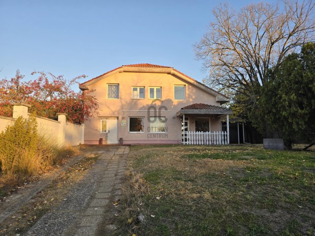 Eladó családi ház, Dunakeszin 138 M Ft, 6 szobás