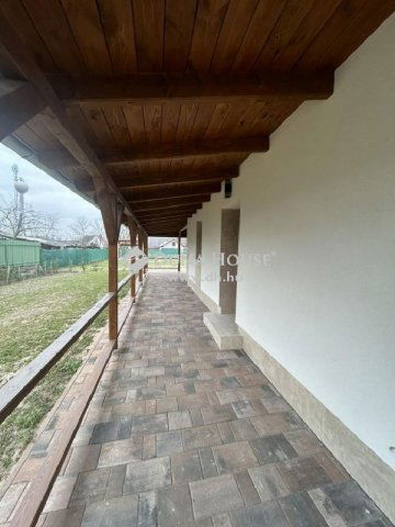 Eladó családi ház, Csemőn 46.9 M Ft, 3 szobás