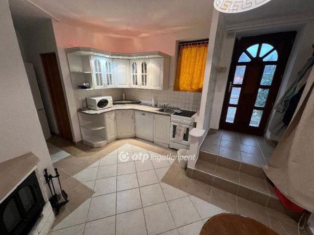 Eladó téglalakás, Budapesten, II. kerületben 139.9 M Ft