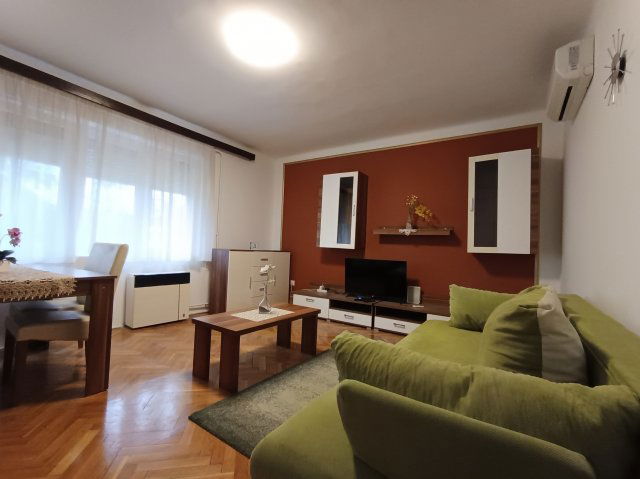 Eladó téglalakás, Pécsett, Móra Ferenc utcában 43.9 M Ft