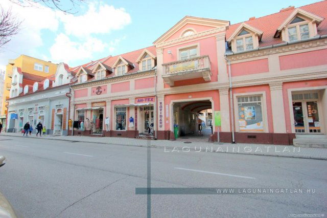 Eladó üzlethelyiség, Tapolcán 145 M Ft / költözzbe.hu