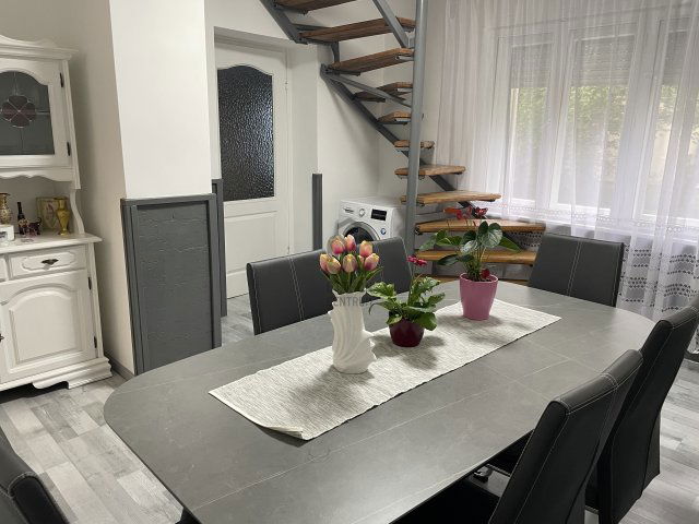 Eladó családi ház, Abonyban 41.9 M Ft, 4 szobás