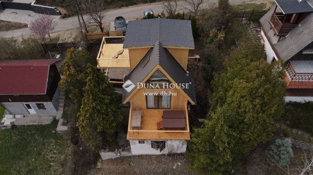 Eladó családi ház, Zebegényben 130 M Ft, 3 szobás