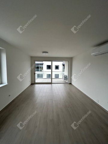 Kiadó téglalakás, albérlet, Győrött 303 E Ft / hó, 3 szobás