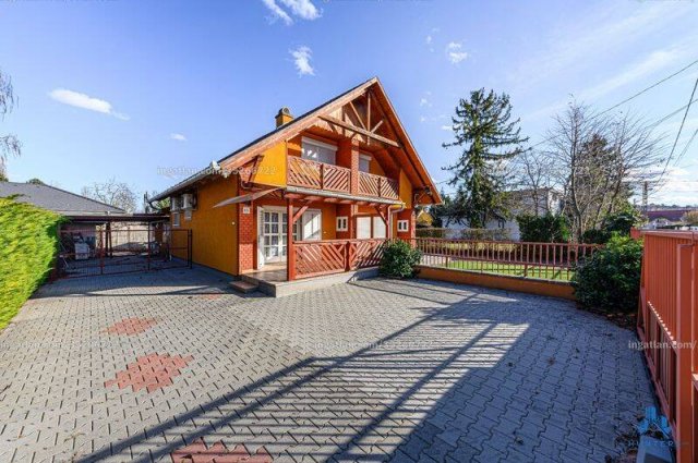 Eladó ikerház, Zamárdiban 79.9 M Ft, 4+1 szobás