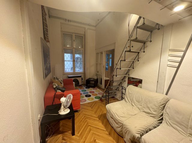 Eladó téglalakás, Budapesten, VI. kerületben, Király utcában