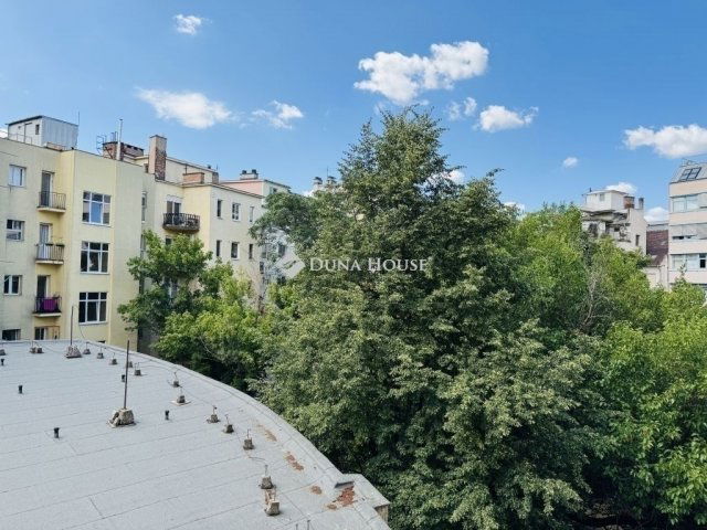 Eladó téglalakás, Budapesten, II. kerületben 126 M Ft, 3 szobás