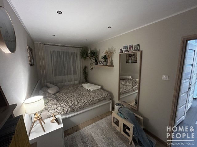 Eladó téglalakás, Szegeden 62.9 M Ft, 3 szobás