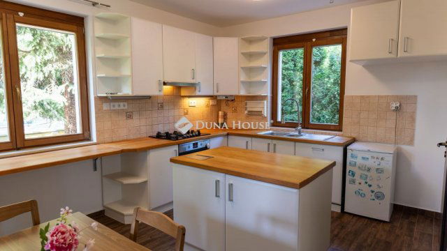 Eladó családi ház, Szentendrén, Berek utcában 179 M Ft