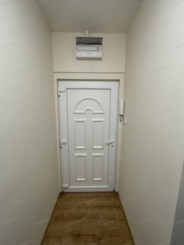 Eladó téglalakás, Kecskeméten 49.99 M Ft, 2+1 szobás