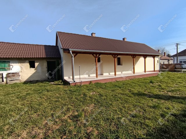 Eladó családi ház, Nagyatádon 29.5 M Ft, 2 szobás