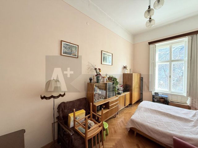 Eladó téglalakás, Szegeden 57.9 M Ft, 2 szobás