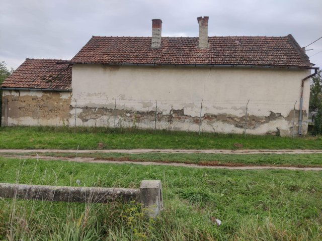 Eladó családi ház, Pocsajon 4.9 M Ft, 1 szobás