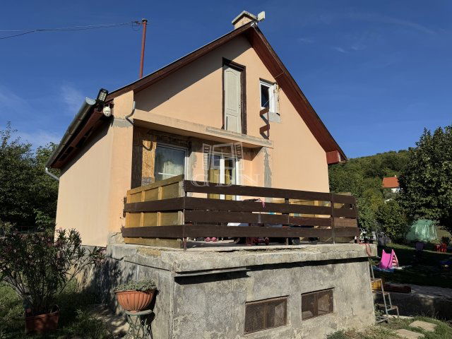 Eladó családi ház, Gánton 19.99 M Ft, 2 szobás