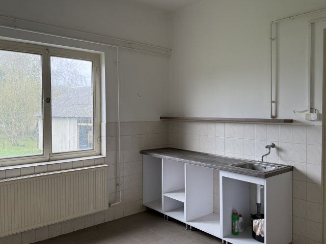 Kiadó ipari ingatlan, Nyíregyházán 190 E Ft / hó