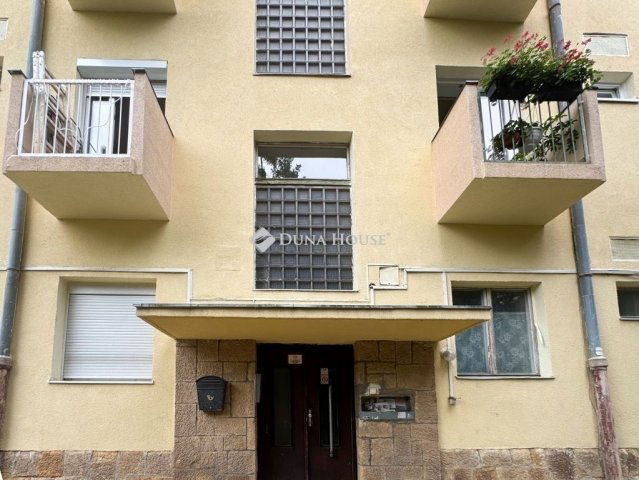 Eladó téglalakás, Budapesten, IV. kerületben 49.99 M Ft