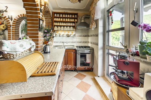 Eladó családi ház, Sirokban 74 M Ft, 5+1 szobás