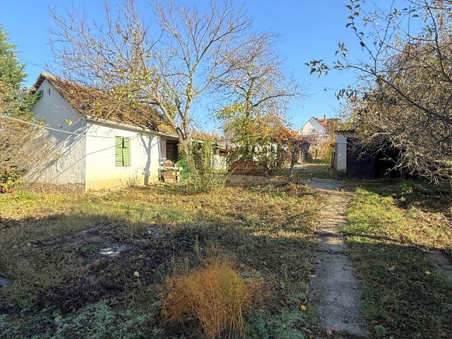 Eladó családi ház, Olaszon 28.9 M Ft, 3 szobás