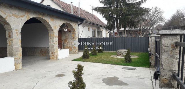 Eladó ikerház, Veresegyházon 87.99 M Ft, 4 szobás