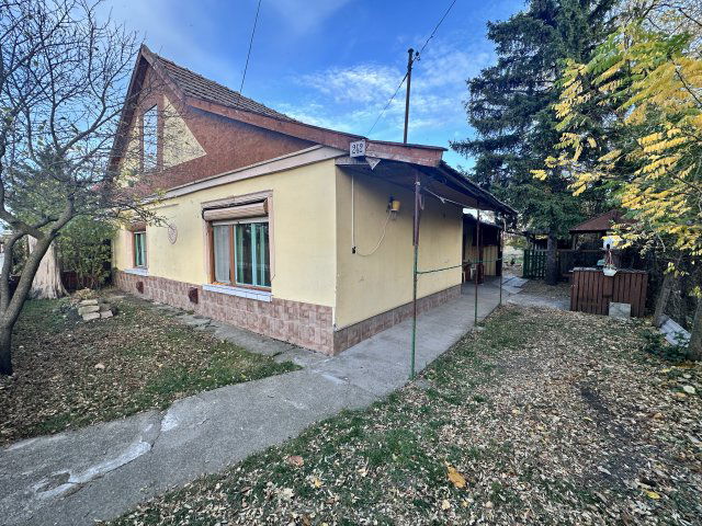 Eladó családi ház, Békéscsabán 19.9 M Ft, 2 szobás