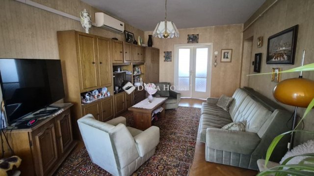 Eladó téglalakás, Kecskeméten 49.8 M Ft, 2 szobás