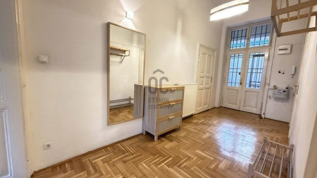 Eladó téglalakás, Budapesten, VI. kerületben 133.35 M Ft