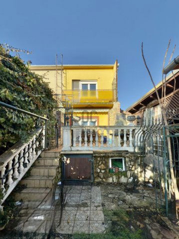 Eladó ikerház, Budapesten, XVIII. kerületben 94 M Ft, 3 szobás