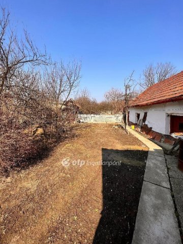Eladó családi ház, Mezőcsáton 19.9 M Ft, 3 szobás