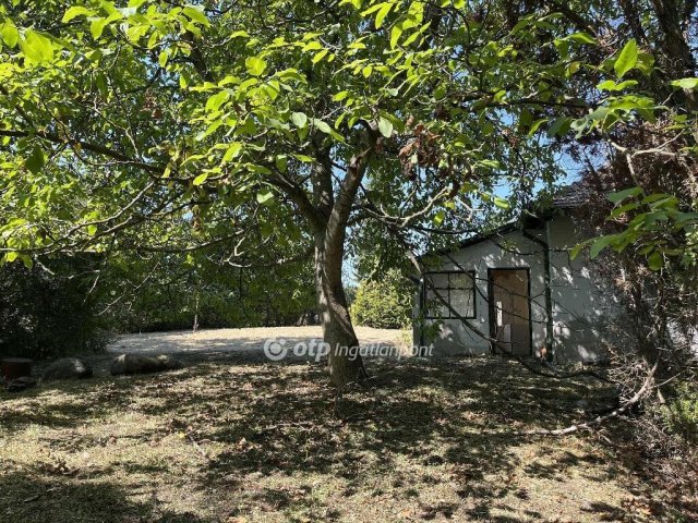 Eladó ikerház, Gyöngyösön 75 M Ft, 2 szobás