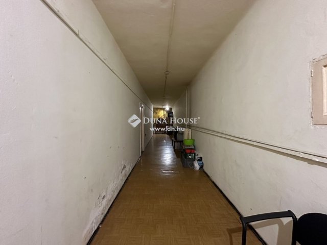 Eladó családi ház, Budapesten, XIV. kerületben 400 M Ft