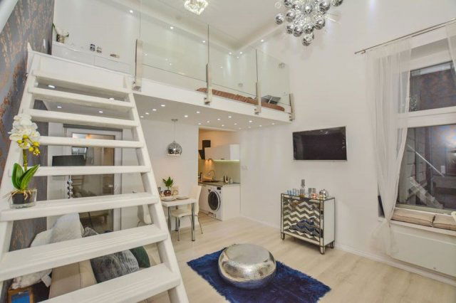 Eladó téglalakás, Budapesten, VI. kerületben, Izabella utcában