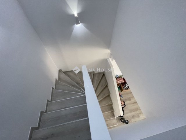 Eladó családi ház, Budakeszin 156 M Ft, 4 szobás