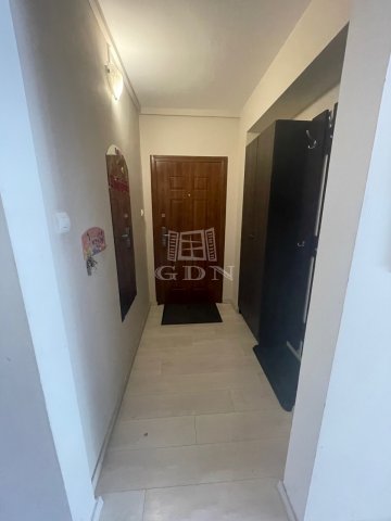 Kiadó panellakás, albérlet, Szegeden 220 E Ft / hó, 3+1 szobás