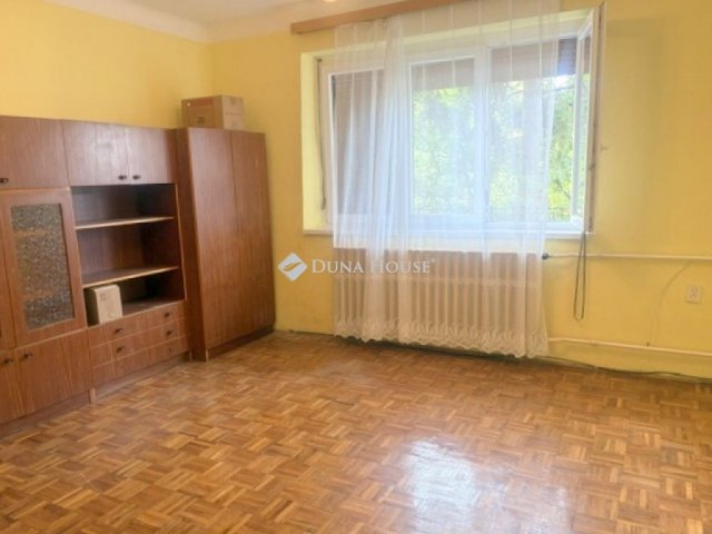 Eladó téglalakás, Nyíregyházán 55 M Ft, 3 szobás