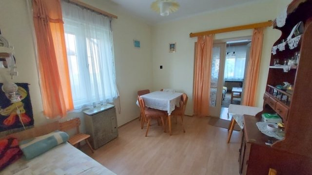 Eladó családi ház, Zalaegerszegen 71.9 M Ft, 6 szobás