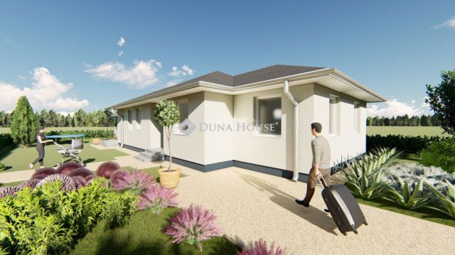 Eladó családi ház, Kecskeméten 80 M Ft, 4 szobás