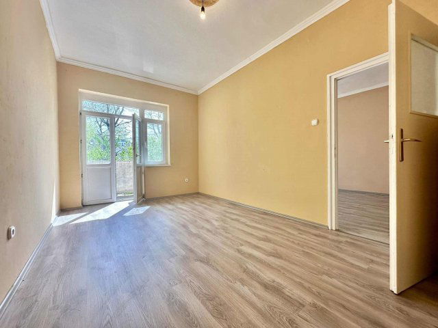 Eladó téglalakás, Kecskeméten 49.9 M Ft, 2 szobás