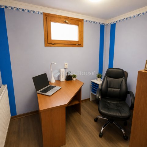 Eladó családi ház, Hódmezővásárhelyen 99 M Ft, 5 szobás