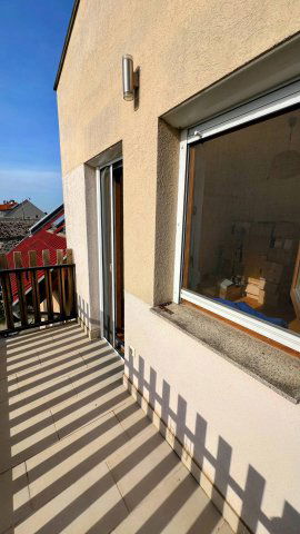 Eladó téglalakás, Baján 49.8 M Ft, 3 szobás