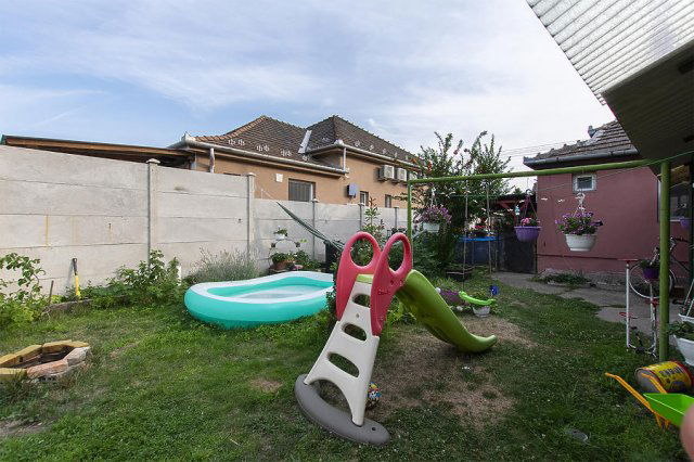 Eladó téglalakás, Budapesten, XXI. kerületben 29.9 M Ft