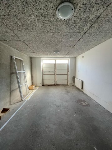 Eladó garázs, Szegeden, Ősz utcában 15.9 M Ft