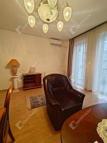 Eladó téglalakás, Győrött 124.9 M Ft, 3 szobás