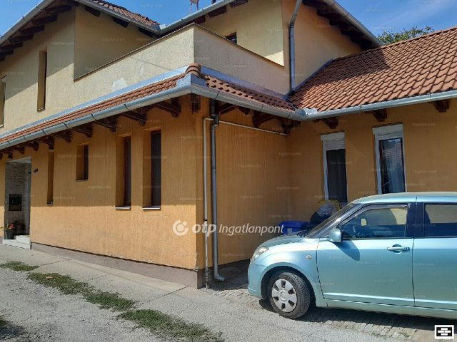 Eladó családi ház, Hajdúböszörményen 69 M Ft, 5 szobás