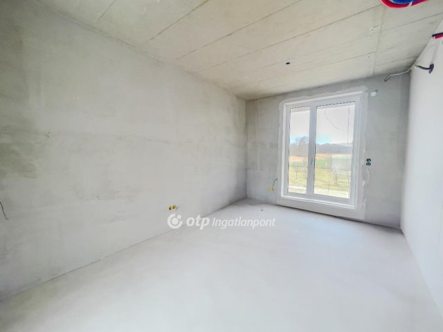 Eladó családi ház, Győrújfalun 119.59 M Ft, 4 szobás